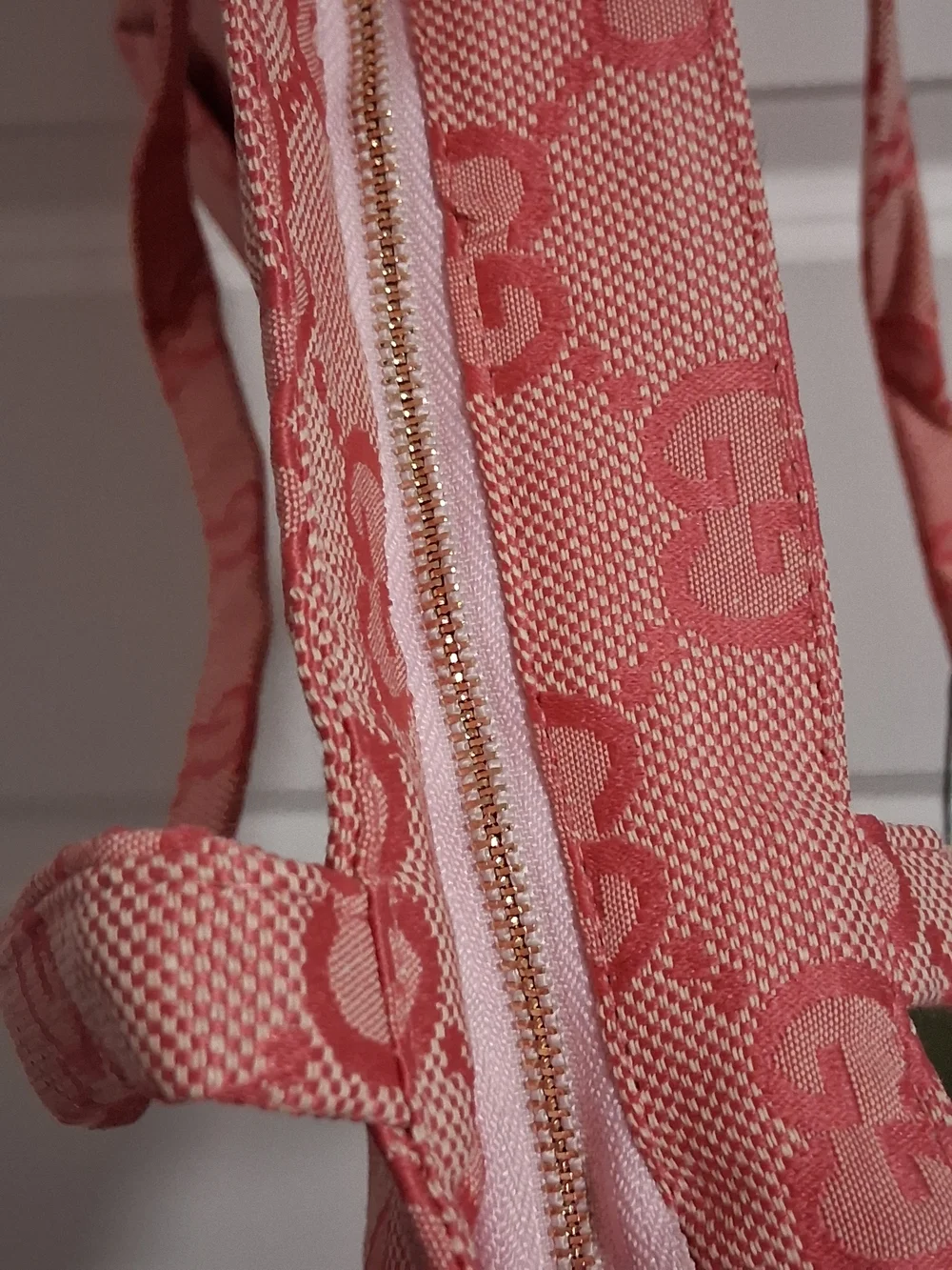Embroidered  Tote Lined/ With Pink Charm - Picture 5 of 7